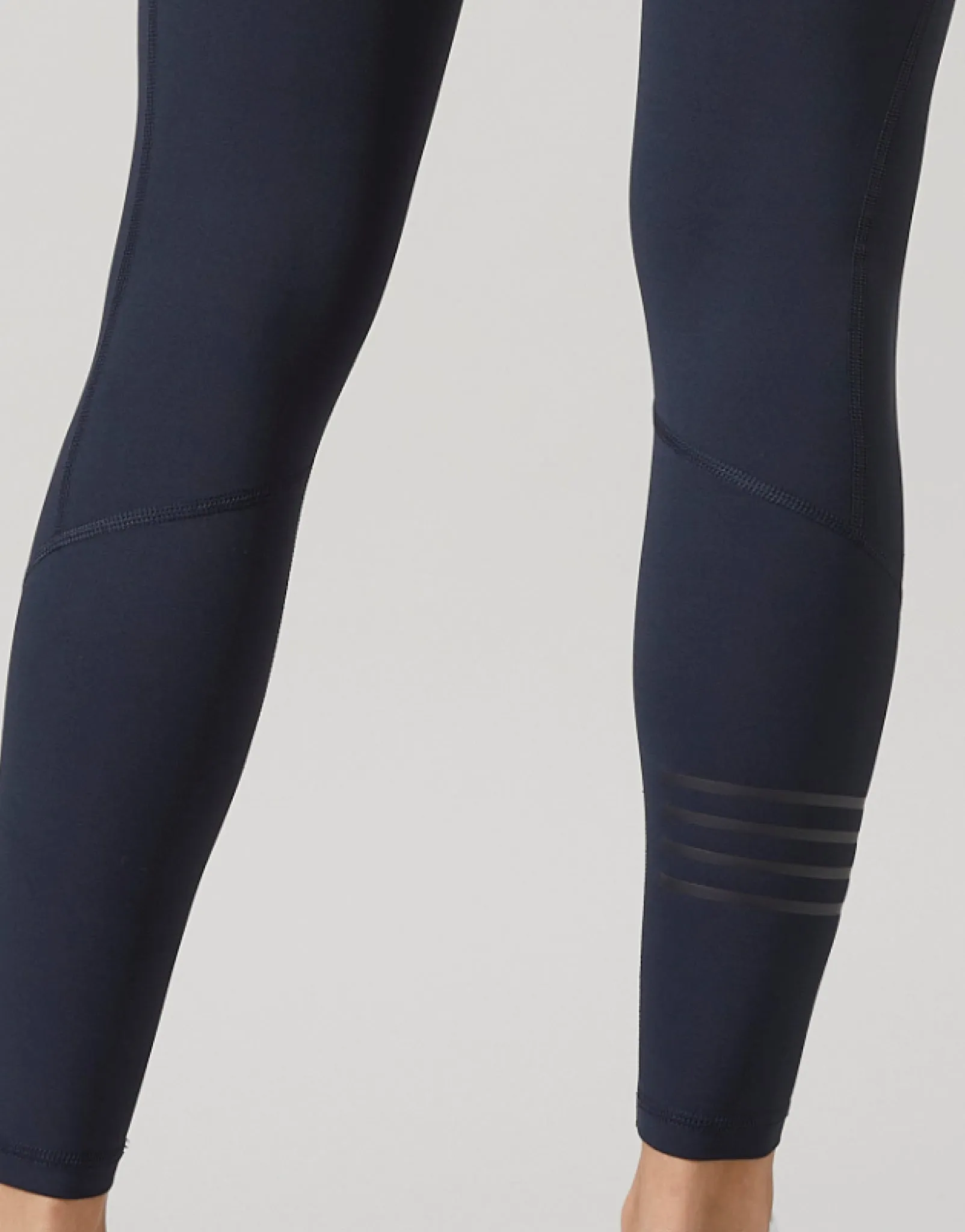 Brooklyn-2XR Leggings in Navy