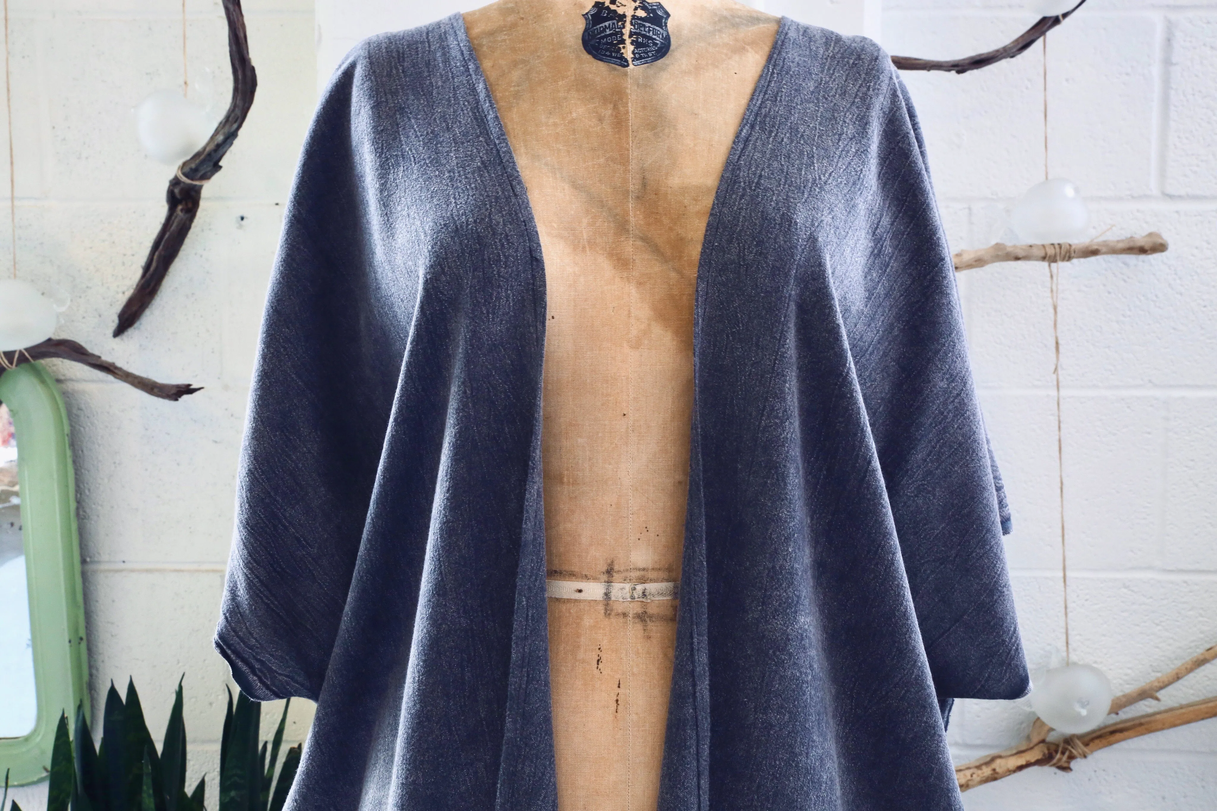 Pestemal Kaftan in Ash (one size)